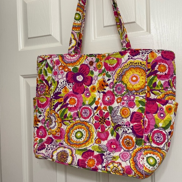 Vera Bradley tote - Picture 10 of 10